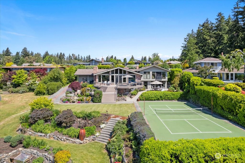 Photo of 1455 NW 185th Street, Shoreline, WA 98177 (MLS # 2072656)