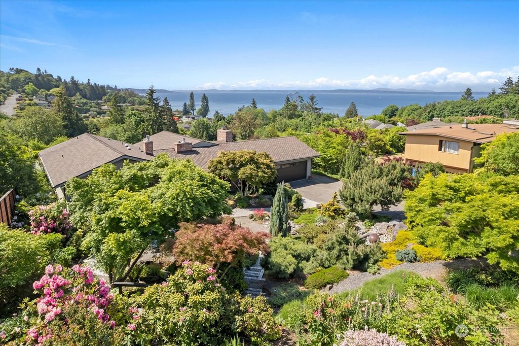 Photo of 1455 NW 185th Street, Shoreline, WA 98177 (MLS # 2072656)