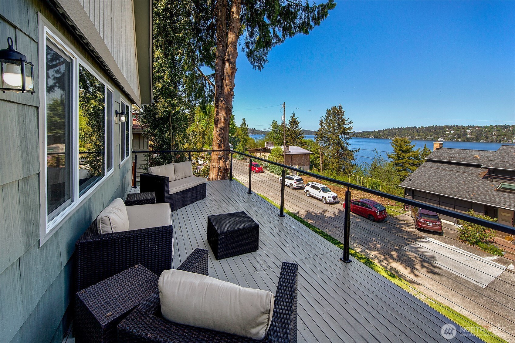 Seattle, Washington 98118, United States, 4 Bedrooms Bedrooms, ,3 BathroomsBathrooms,Residential,Active,125806