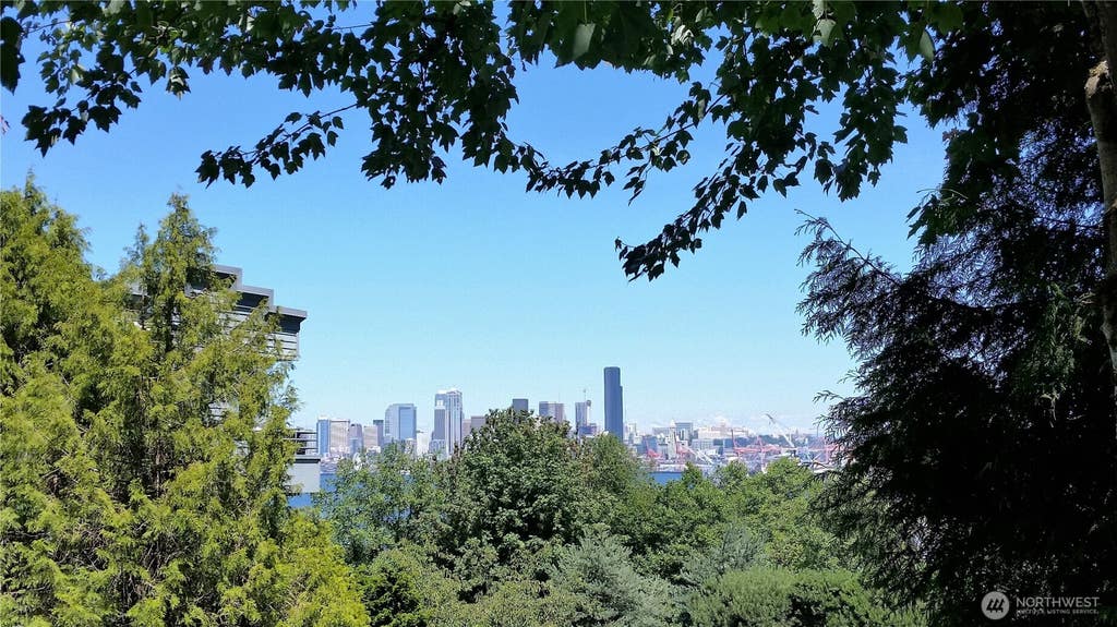 Photo of 2349 SW Harbor Avenue SW #101, Seattle, WA 98126 (MLS # 2573921)