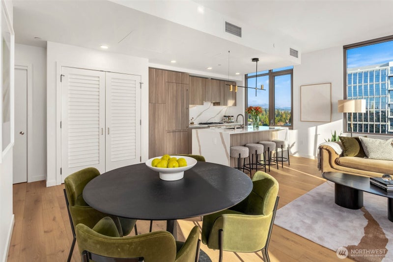10232 NE 10th Street 1209