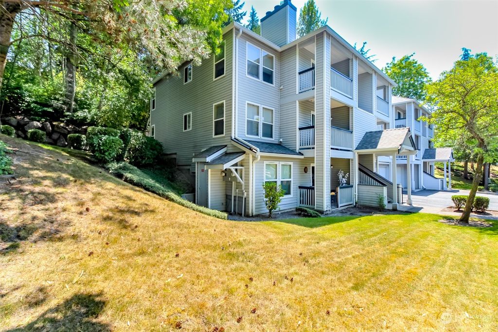 Photo of 33020 10th Avenue SW #BB201, Federal Way, WA 98023 (MLS # 2139454)