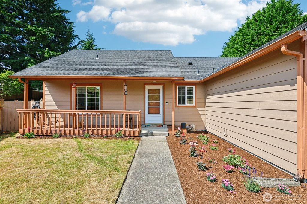Photo of 25119 117 Court SE, Kent, WA 98030 (MLS # 2387378)