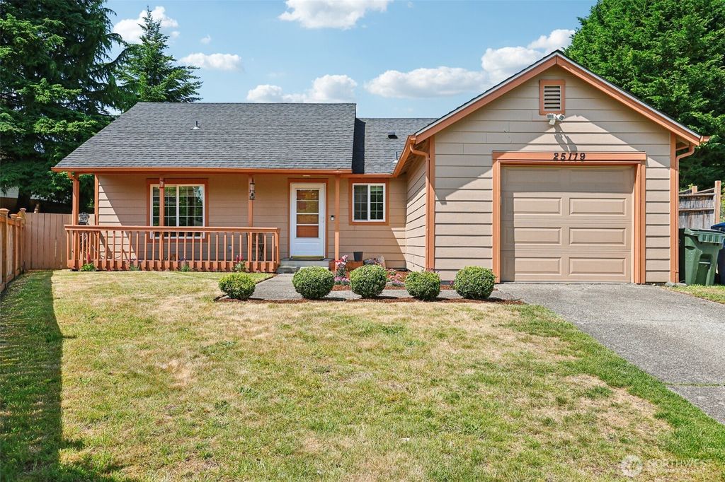 Photo of 25119 117 Court SE, Kent, WA 98030 (MLS # 2387378)