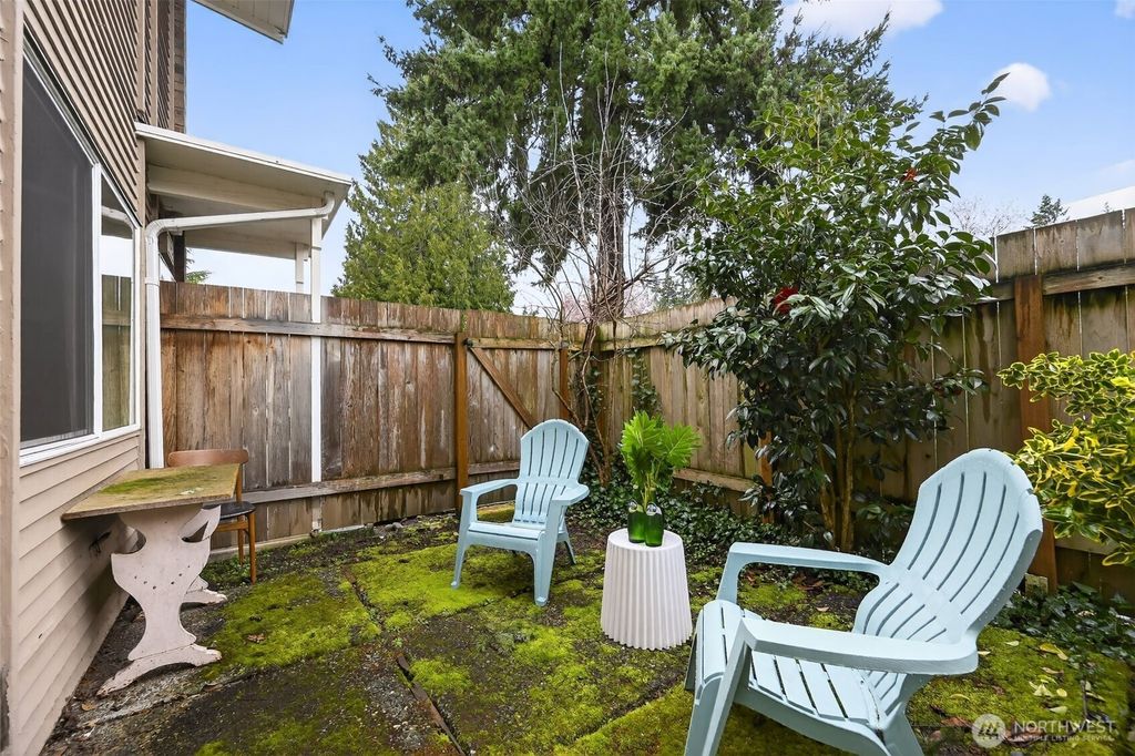 Photo of 12251 SE 59th Street #102, Bellevue, WA 98006 (MLS # 2494443)