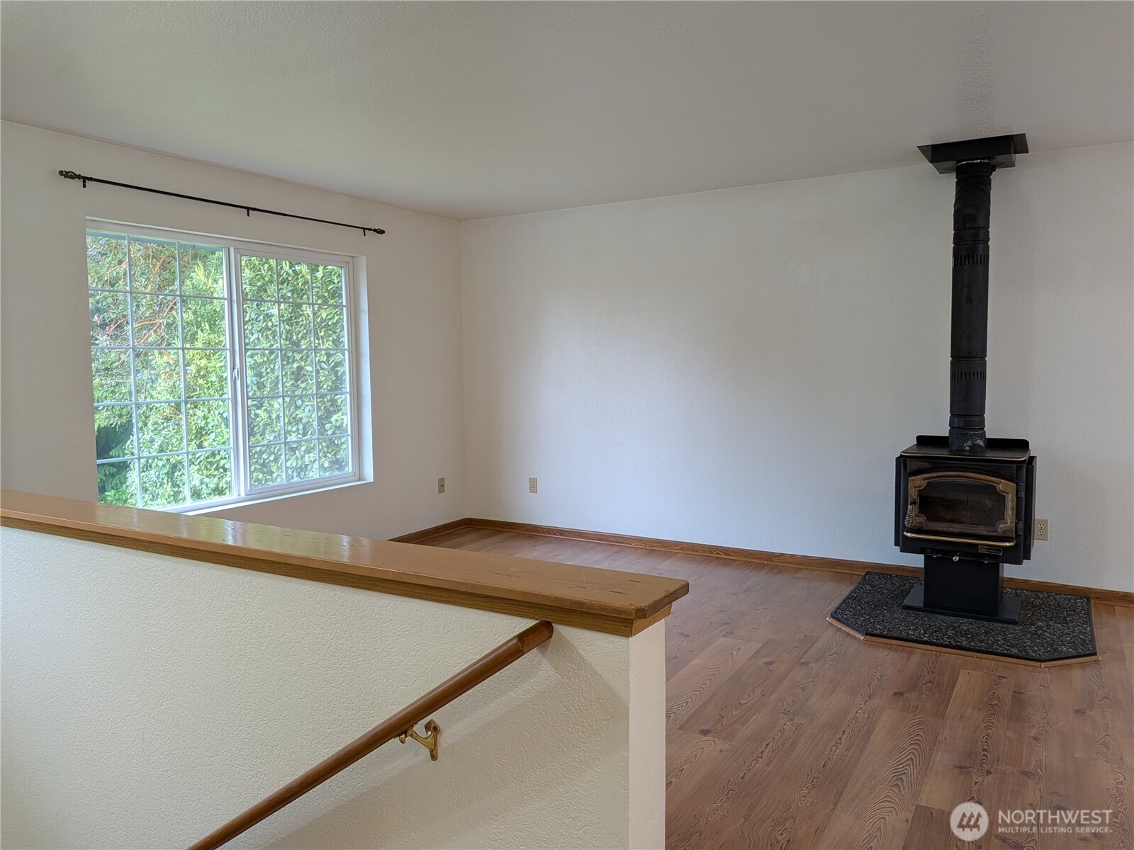 7537 NE Beachwood Avenue