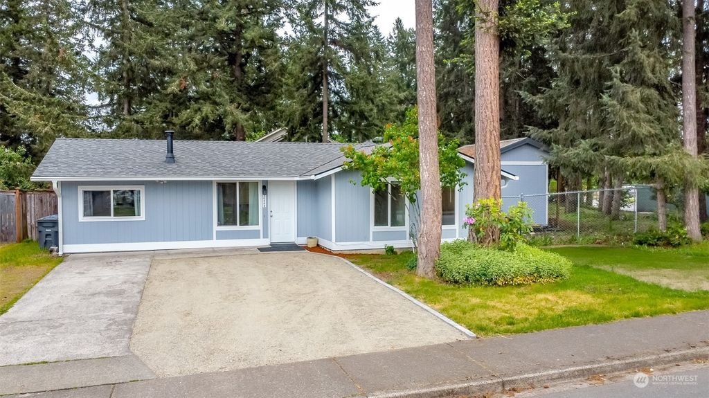 Photo of 26408 235th Street SE, Maple Valley, WA 98038 (MLS # 2073038)
