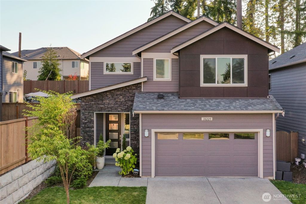 Photo of 18225 17th Avenue W, Lynnwood, WA 98037 (MLS # 2415980)