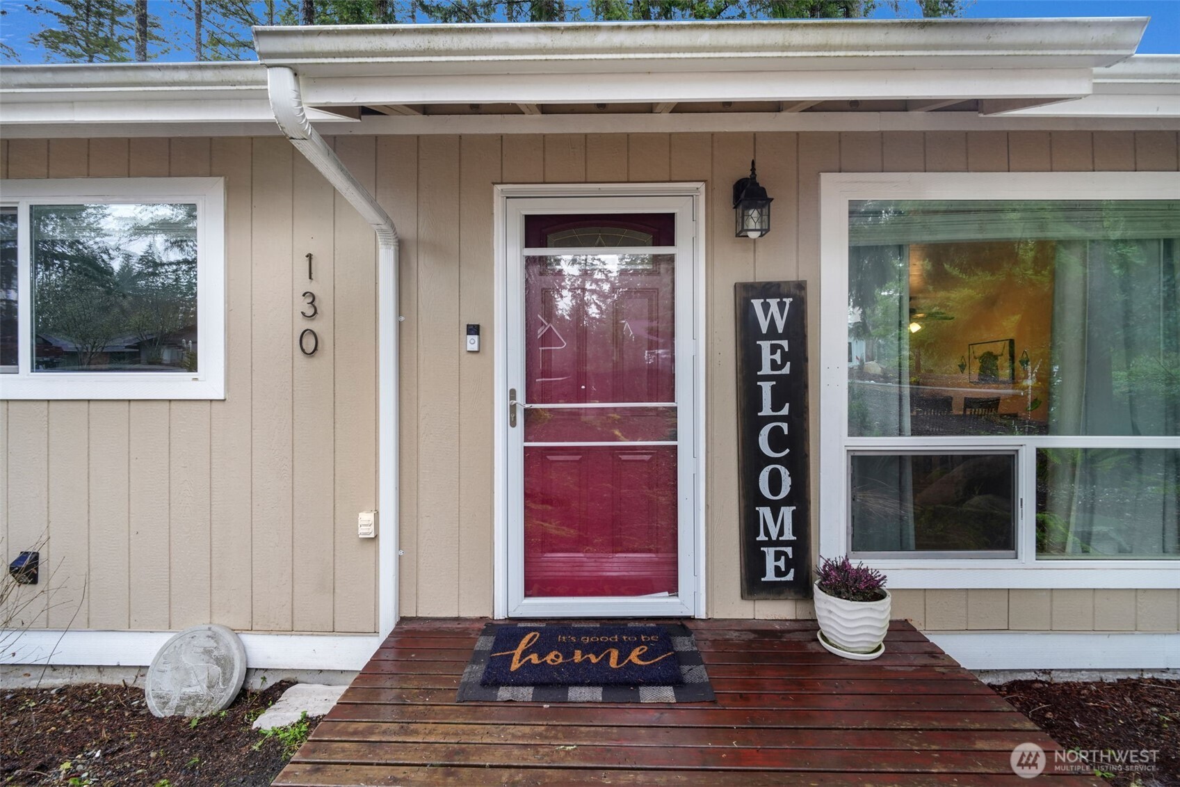 130 E Country Club Drive W