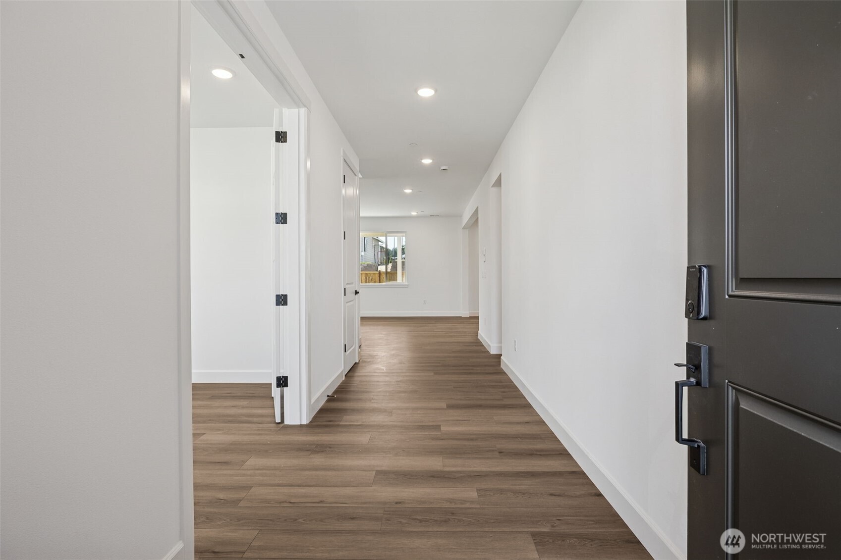 13902 180th Street E 21