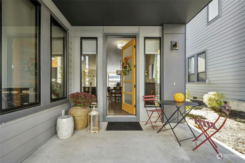 Photo of 12856 SE 75th Lane, Newcastle, WA 98056 (MLS # 2309211)