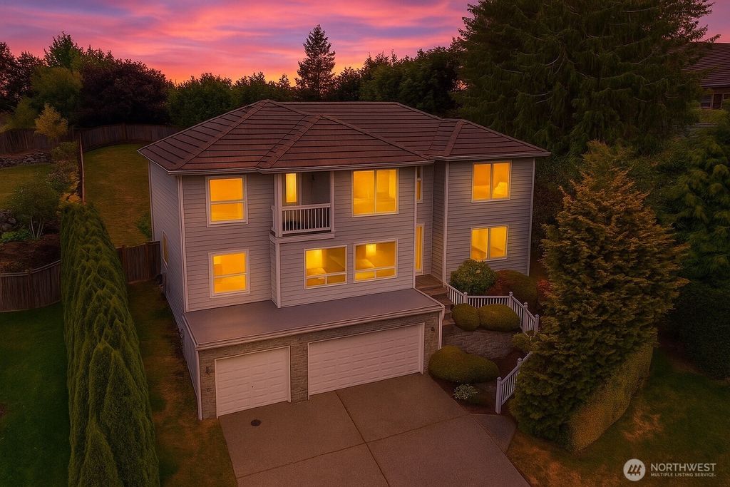 Photo of 15428 SE 67th Place, Bellevue, WA 98006 (MLS # 2408034)
