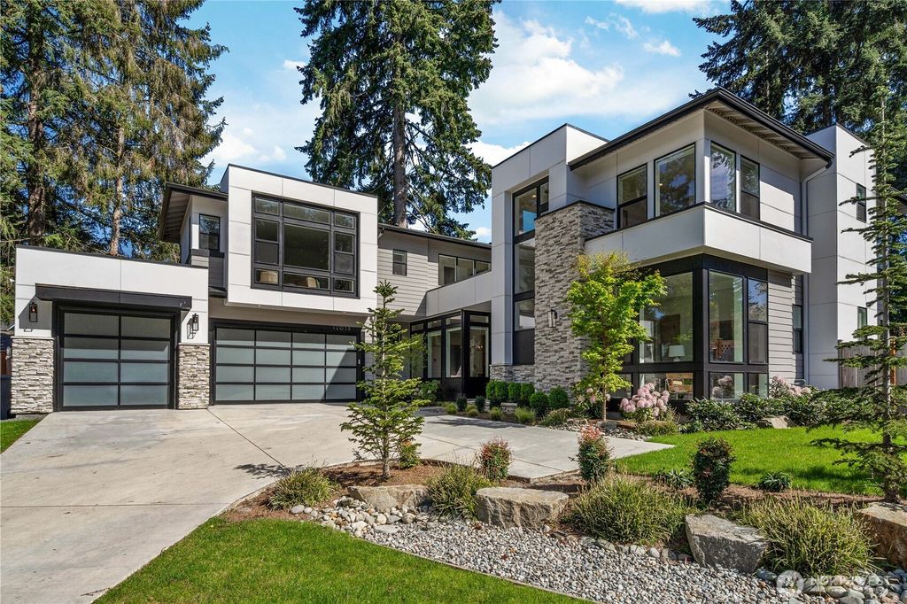 Photo of 12038 SE 51st St St, Bellevue, WA 98006 (MLS # 2361292)