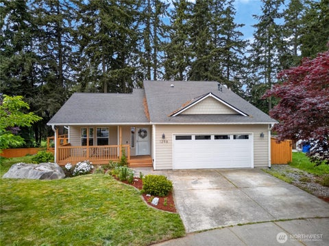 Photo of 1298 NE Riksen Way, Oak Harbor, WA 98277 (MLS # 2535193)