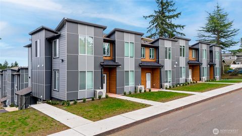 Photo of 1926 S Washington Street #B203, Tacoma, WA 98405 (MLS # 2459023)