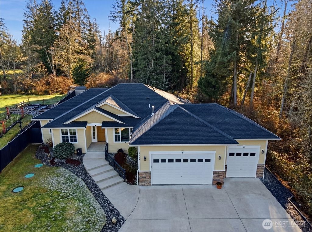 Photo of 1514 162nd Street NW, Marysville, WA 98271 (MLS # 2471551)