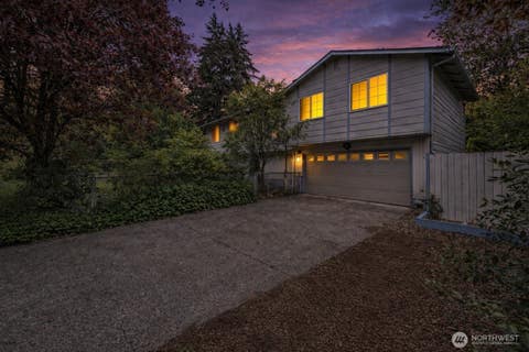 Photo of 608 School Street SE, Lacey, WA 98503 (MLS # 2519101)