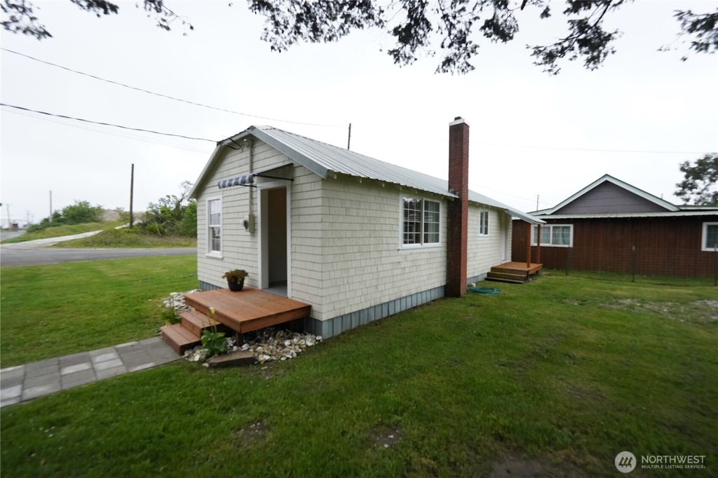 Photo of 3118 273rd Street, Ocean Park, WA 98640 (MLS # 2519537)
