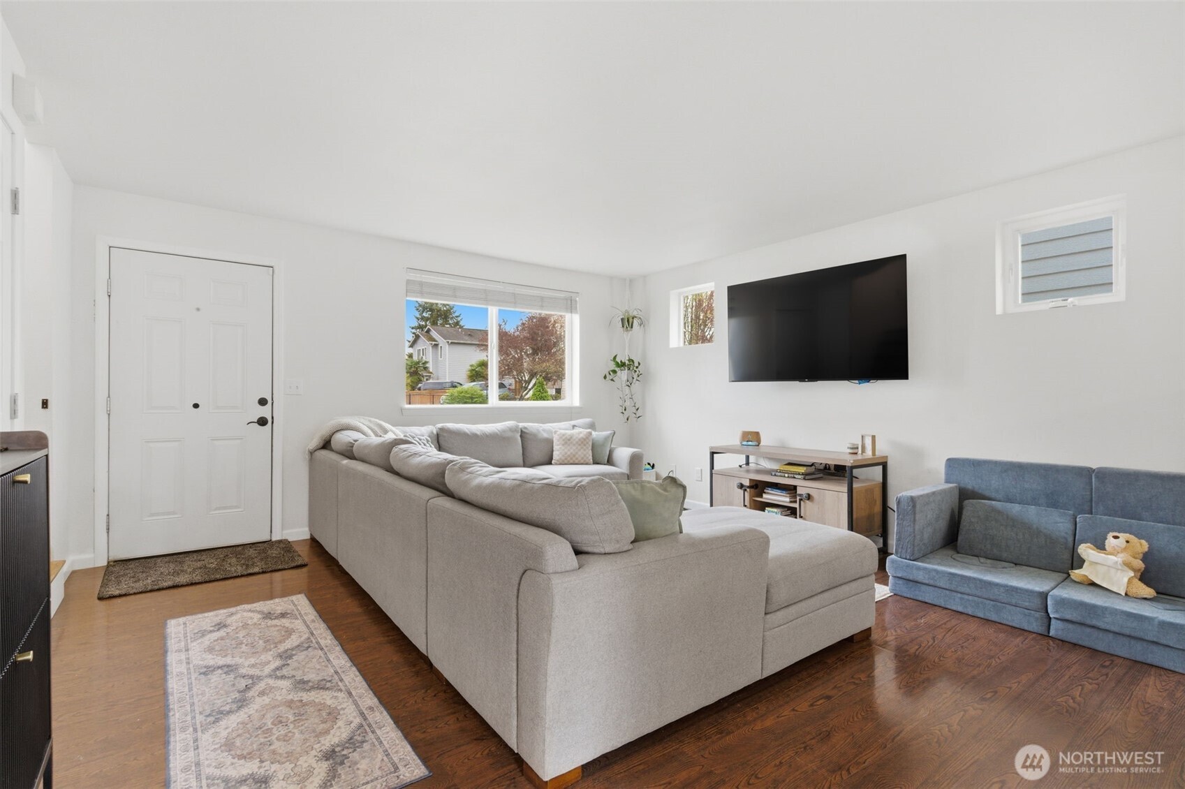 1276 SE Casandra Loop