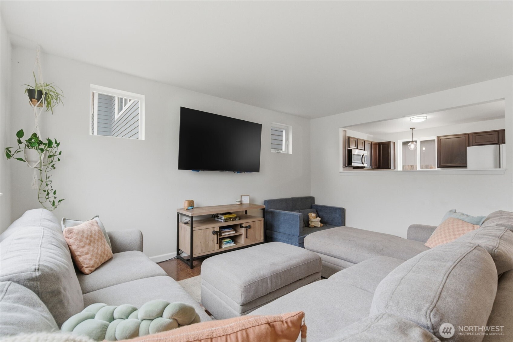 1276 SE Casandra Loop