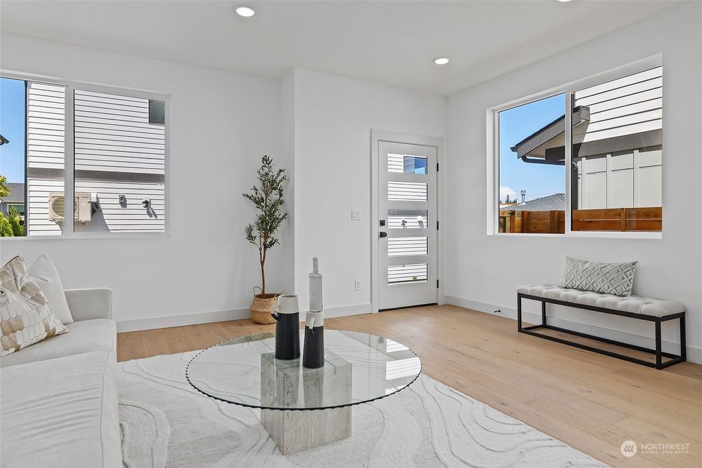 Photo of 4722 37th Avenue SW #B, Seattle, WA 98126 (MLS # 2310598)