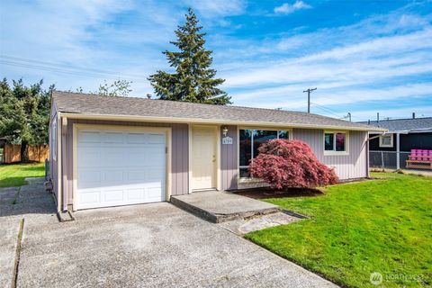 4709 101st Street SW Lakewood WA 98499