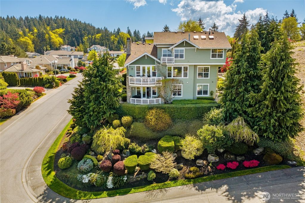 Photo of 8305 144th Avenue SE, Newcastle, WA 98059 (MLS # 2521618)