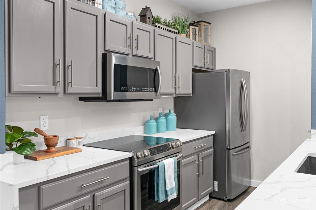 Photo of 2810 SE 8th Street #2131, Renton, WA 98058 (MLS # 2026449)