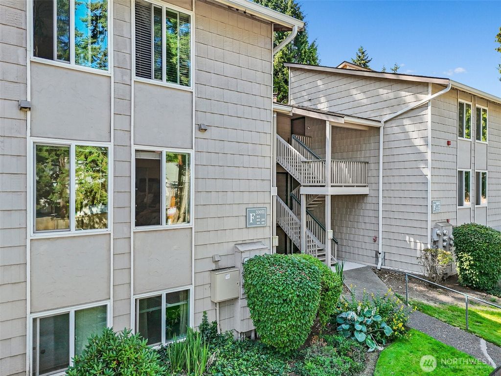 Photo of 33011 18th Place S #F205, Federal Way, WA 98003 (MLS # 2403755)