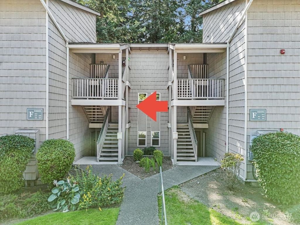 Photo of 33011 18th Place S #F205, Federal Way, WA 98003 (MLS # 2403755)