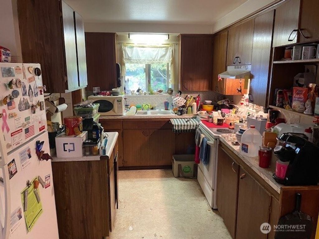 Photo of 20 Jonathan Road, Bothell, WA 98012 (MLS # 2447407)