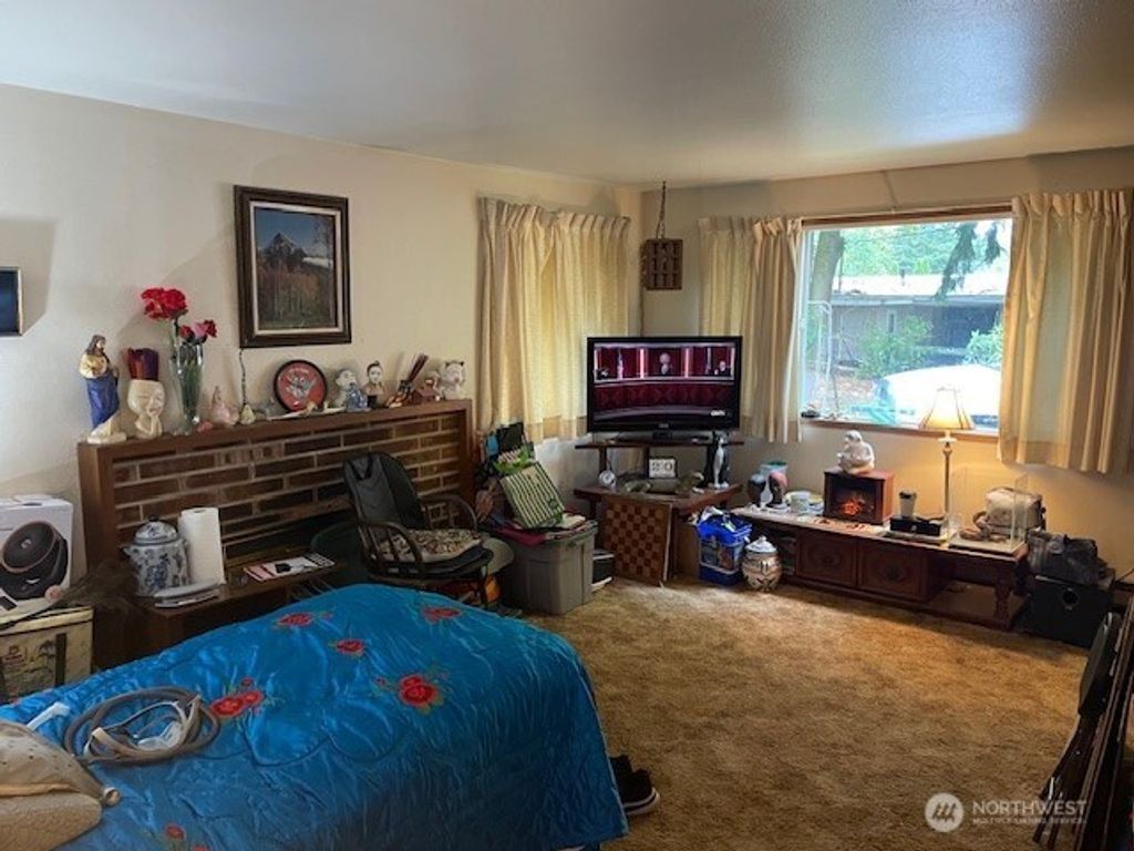 Photo of 20 Jonathan Road, Bothell, WA 98012 (MLS # 2447407)