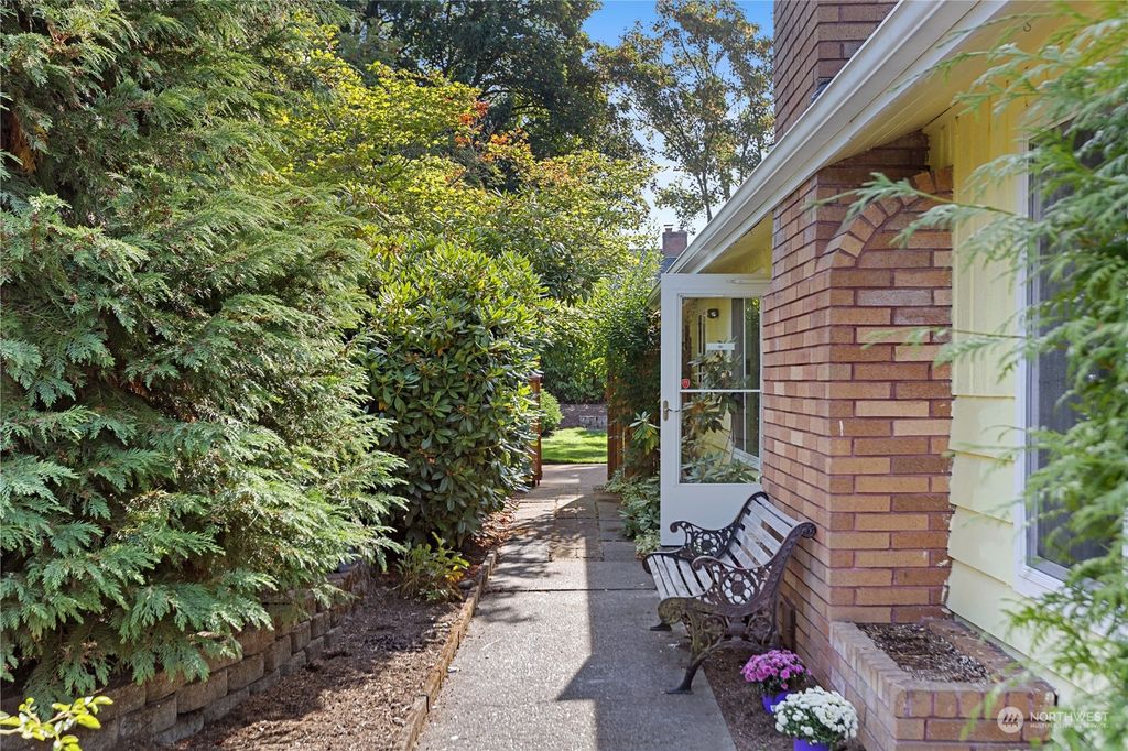 Photo of 14014 Evanston Avenue N, Seattle, WA 98133 (MLS # 2151219)