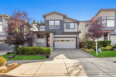 Photo of 4042 236th Place SE, Sammamish, WA 98075 (MLS # 2582127)