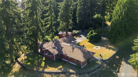 Photo of 2500 Harris Street, Kelso, WA 98626 (MLS # 2560394)