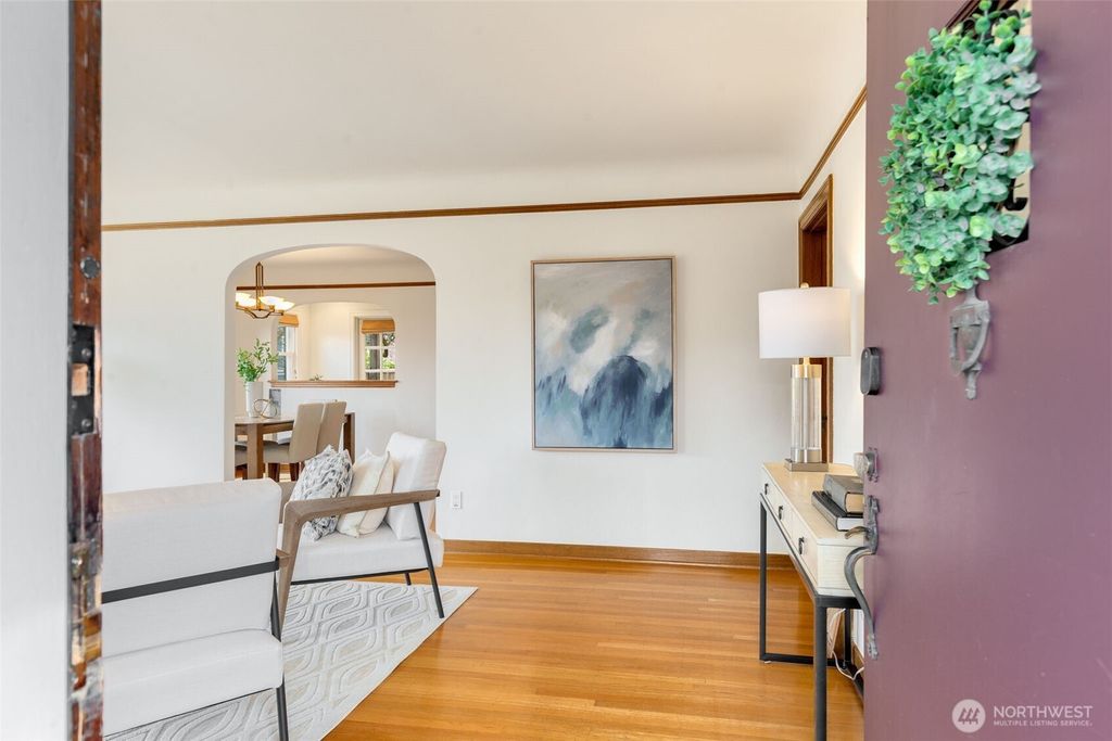 Photo of 1820 Nob Hill Avenue N, Seattle, WA 98109 (MLS # 2345827)