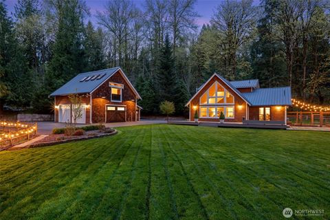 Photo of 23605 SE 132nd Way, Issaquah, WA 98027 (MLS # 2508140)