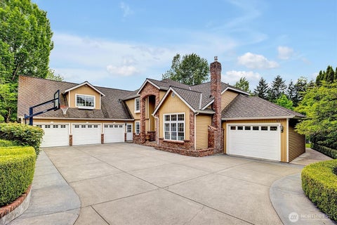 Photo of 4511 238th Place SE, Sammamish, WA 98029 (MLS # 2579625)