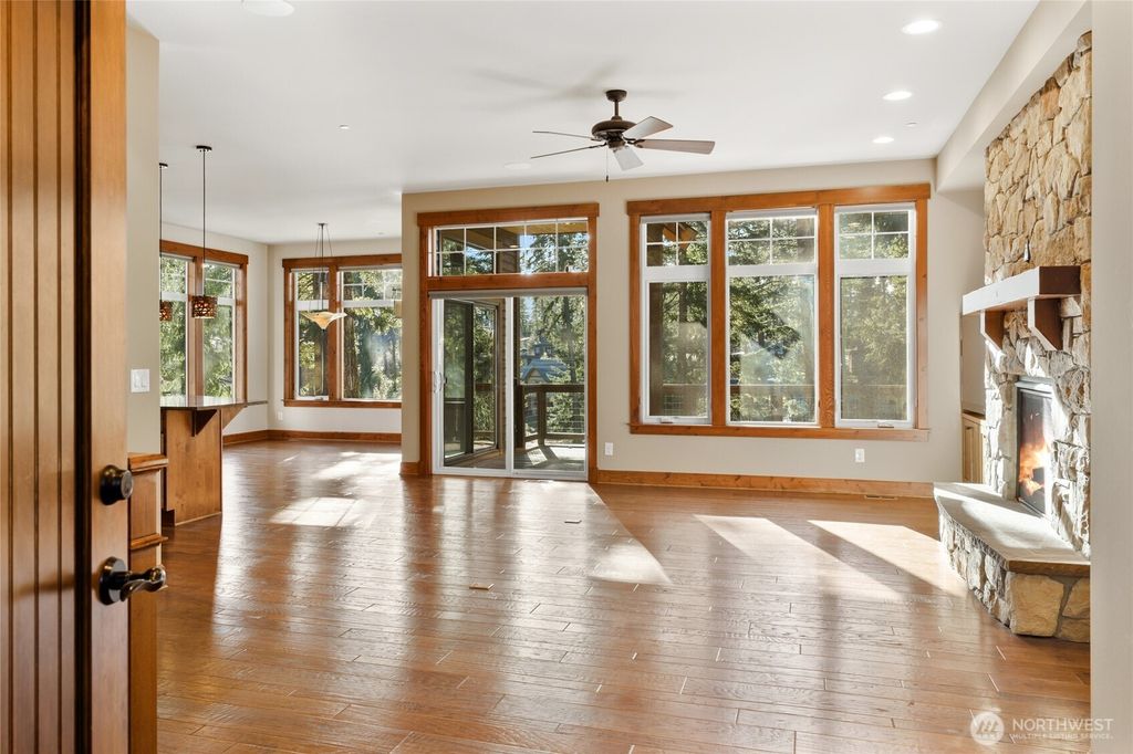 Photo of 262 Black Nugget Ln, Cle Elum, WA 98922 (MLS # 2476554)