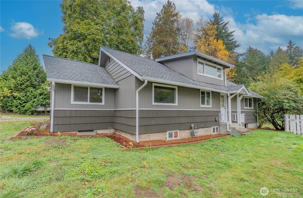 Photo of 6334 Pacific Avenue SE, Lacey, WA 98503 (MLS # 2524886)