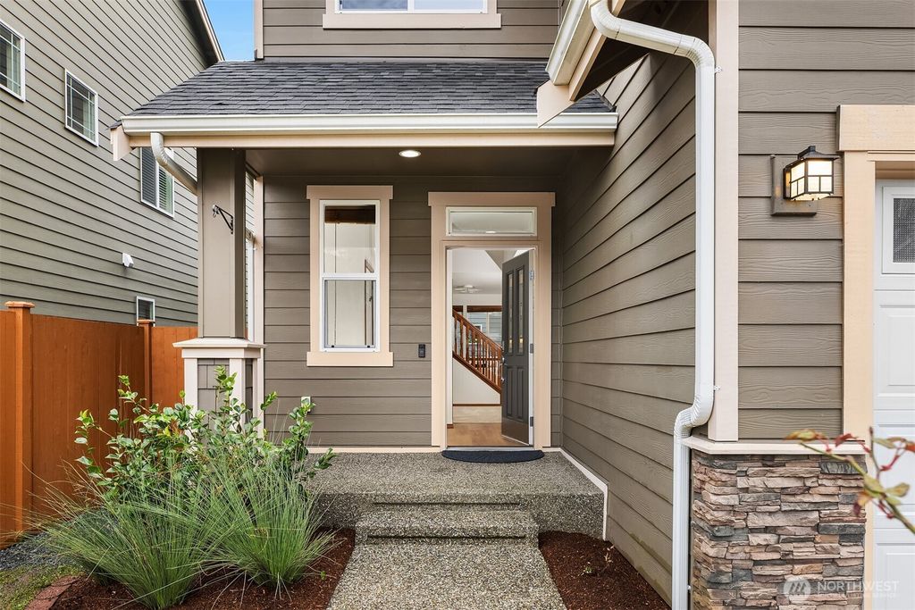 Photo of 12871 NE 198th Place, Woodinville, WA 98072 (MLS # 2525128)