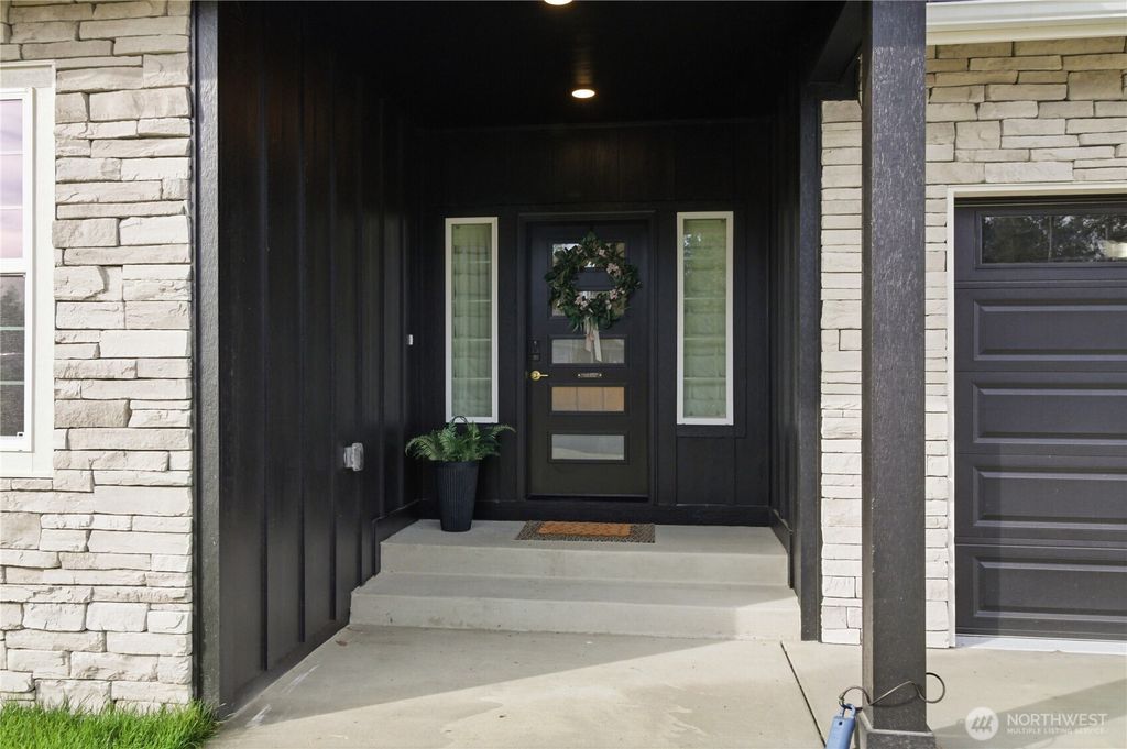 Photo of 6801 Kyodi Court SE, Tumwater, WA 98512 (MLS # 2477173)