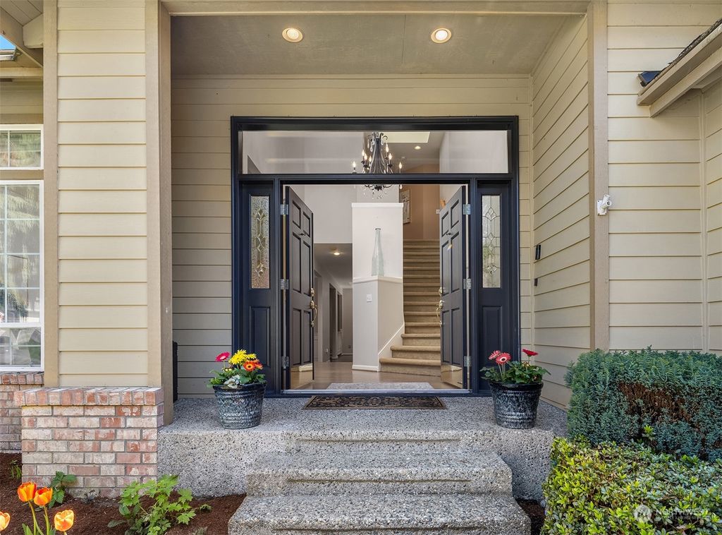 Photo of 12508 160th Avenue SE, Renton, WA 98059 (MLS # 2223192)