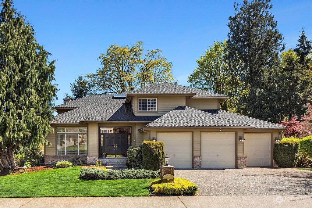 Photo of 12508 160th Avenue SE, Renton, WA 98059 (MLS # 2223192)