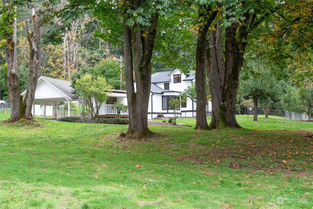Photo of 35022 SE Fall City Snoqualmie Road, Fall City, WA 98024 (MLS # 2169414)