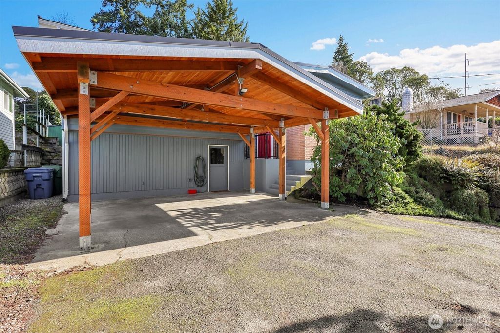 Photo of 9220 10th Avenue SW, Seattle, WA 98106 (MLS # 2481938)