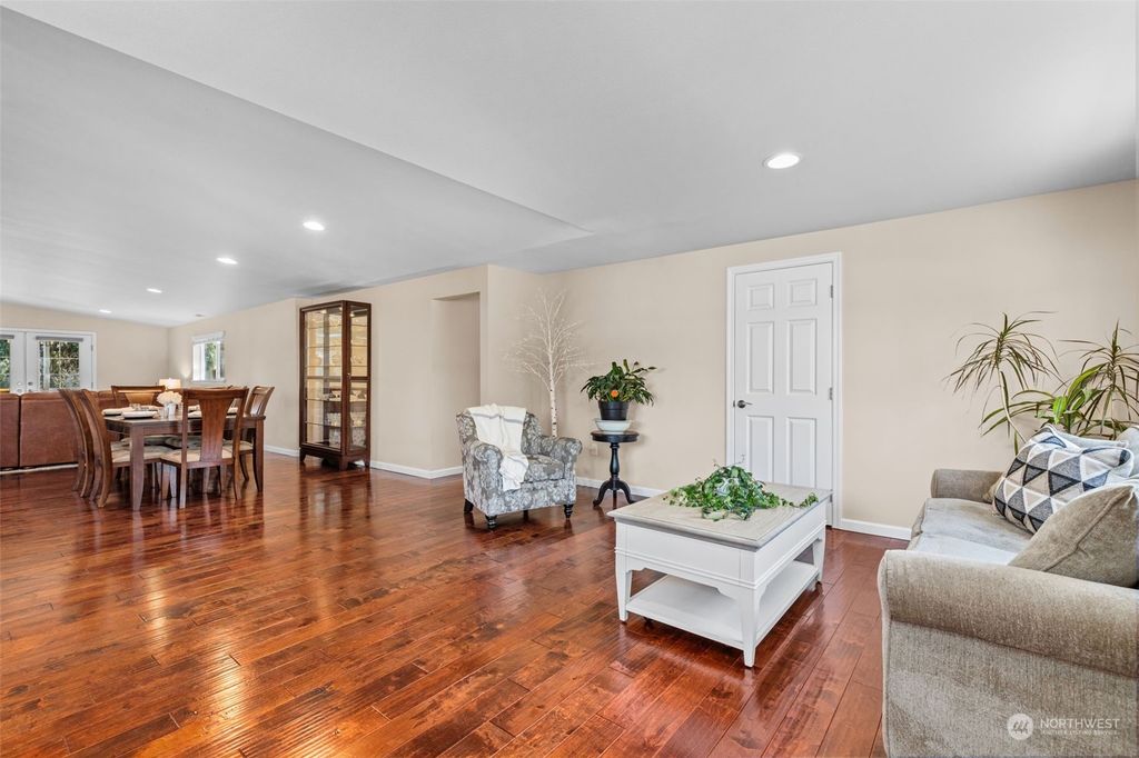 Photo of 9420 30th Avenue SW, Seattle, WA 98126 (MLS # 2191637)