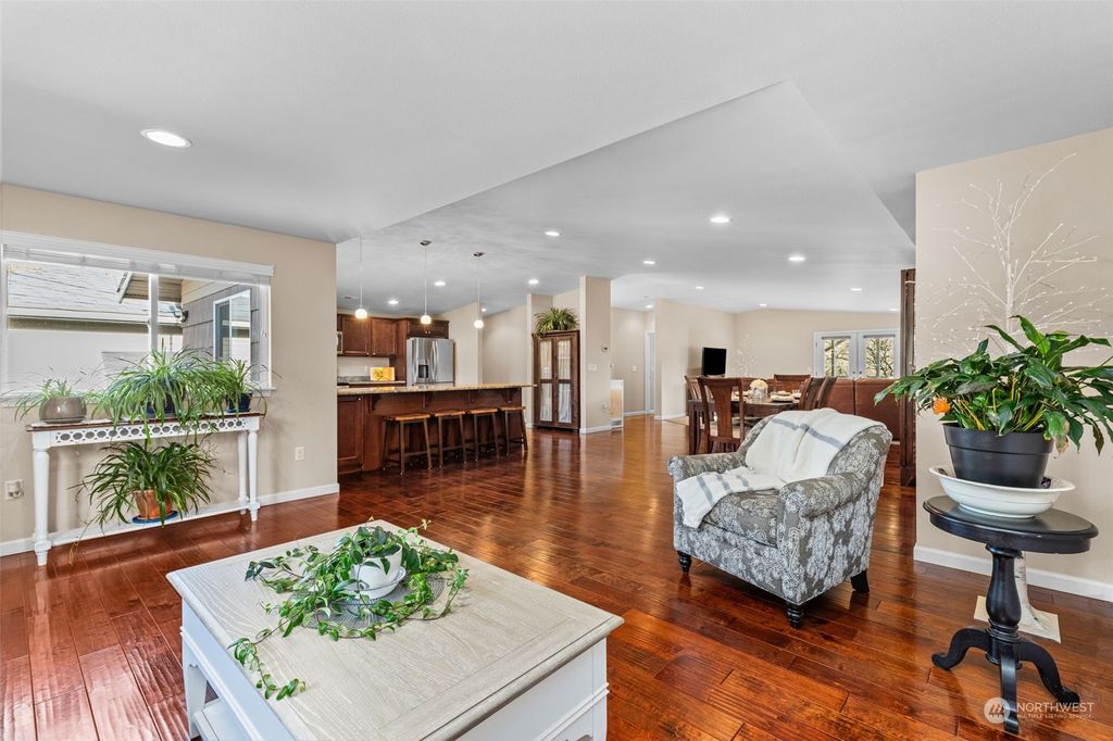 Photo of 9420 30th Avenue SW, Seattle, WA 98126 (MLS # 2191637)