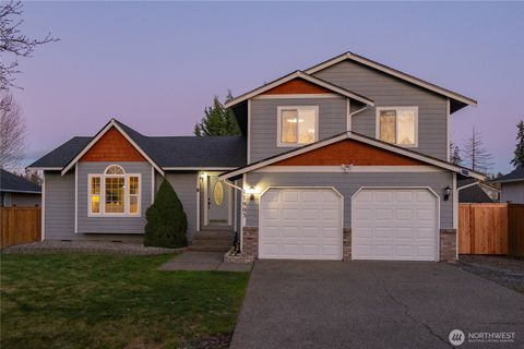 Photo of 17903 68th Avenue E, Puyallup, WA 98375 (MLS # 2484983)