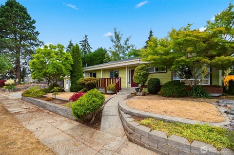 Photo of 5001 N 19th Street, Tacoma, WA 98406 (MLS # 2549177)